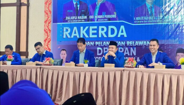 Targetkan Menang di Pemilu, DPD PAN Payakumbuh Perkuat Mesin Partai Lewat Pelantikan 500 Relawan