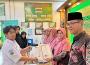 Ijazah Murid MAN 1 Tanah Datar Diserahkan 