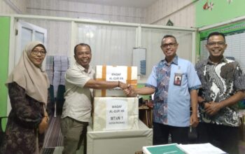 Wujud Cinta Al Qur’an, MTsN 1 Padang Sukseskan Gerakan Wakaf Al Qur’an