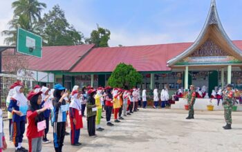 Tempa Kedisiplinan dan Akhlak Mulia, Murid Baru MTsN 12 Tanah Datar Ikuti Latihan PBB Bersama Koramil 08 Batipuh