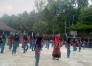 Bangun Kekompakan, MTsN 4 Sijunjung Senam Pagi
