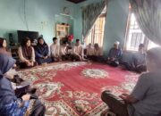 Keluarga Besar MTsN 1 Pasaman Takziah ke Rumah Murid