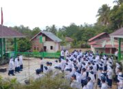Pembiasaan Pagi MTsN 15 Tanah Datar Khidmat