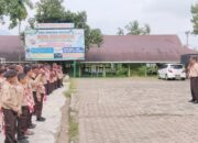 Kegiatan Pramuka MTsN 3 Padang Bekali Anggota Pengetahuan Seragam dan Atribut Kepramukaan