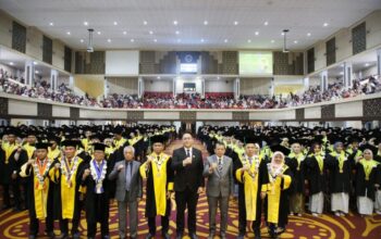 UNP Wisuda 1.896 Lulusan :Lulusan UNP Diharapkan Jadi Motor Inovasi Nasional