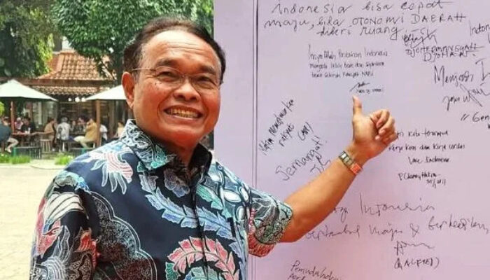 Studi Lapangan Luar Negeri Dinilai Tak Tepat