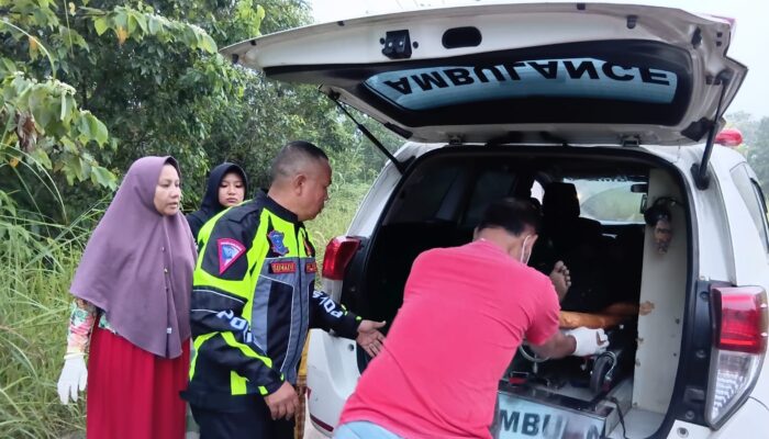 Pengendara Sepeda Motor CBR Kecelakaan Tunggal dan Tewas di Lokasi