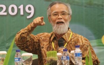 Target Pertumbuhan 6,9 Persen Terlalu Tinggi? Ekonom Minta Sumbar Tak Berjudi dengan APBD