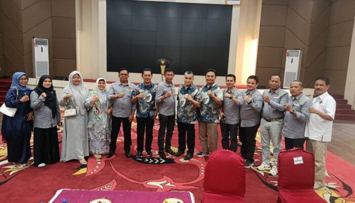 Ketua PWI Sumbar Lantik Pengurus PWI Dharmasraya