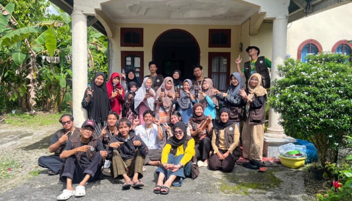 Gulma Liar Disulap Jadi BIOSAKA, Mahasiswa KKN Unand Dorong Pertanian Berkelanjutan di Cubadak Gadang