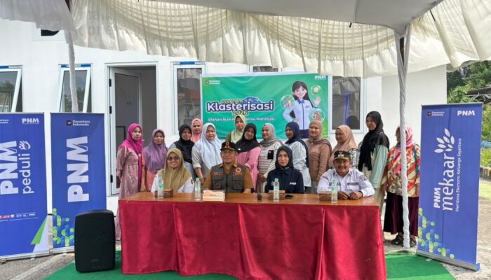 BNPB dan PNM Bangkitkan Ekonomi Penyintas Agam Lewat Ikan Asap Danau Maninjau