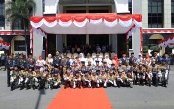Meriahkan HUT RI ke 81, Pocil Polres Pasaman Tampil Memukau di Hadapan Bupati dan Kapolres