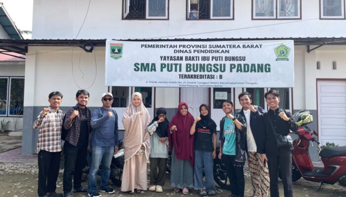 Barek Samo Dipikua, Ringan Samo Dijinjiang: Wujud Kemerdekaan Hakiki di Tengah Bencana Kota Padang