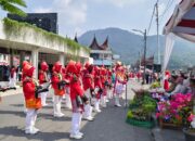 Pena Madrasah Mengalirkan Harmoni Semangat Pahlawan dalam Pawai Alegoris Sawahlunto