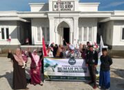 Ponpes Rumah Putih Ikuti Pawai Alegoris Nagari Sitanang, Usung Tema Cita-Citaku