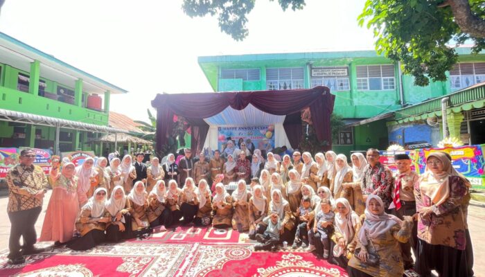SMPN 11 Padang Gelar HUT ke-69 dan Smart Eleven, Bersinar bersama Menggapai Prestasi