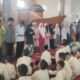 Usai Ashar Berjamaah, Guru Muda UNP dan STAI-PIQ Sumbar Perkenalkan Diri kepada Murid MTsN 2 Padang
