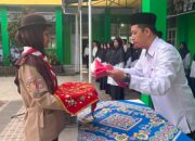 Semangat Pramuka Menginspirasi Upacara Bendera MTsN 8 Agam