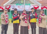 Kepala MTsN 1 Agam Lepas Peserta Jamnas, Sematkan Jaket Kebanggaan Menuju Cibubur