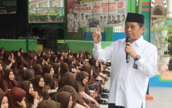 Muhadharah MAN 1 Padang Pariaman Berlangsung Khidmat, Plt. Kakankemenag Beri Motivasi