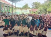 Kepala Perwakilan BKKBN Sumbar Kukuhkan Pengurus PIK-R MAN 3 Padang