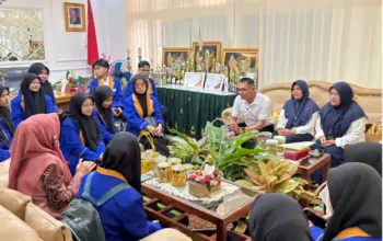 Mahasiswa PPL UIN Batusangkar Diantar dan Memulai Praktek di MAN 1 Tanah Datar