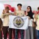 Siap Go Internasional, Kepala Madrasah Lepas Tim Robotik MTsN 3 Padang Ikuti World Robotic Center Competition 2026 di Malaysia