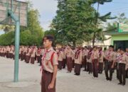 Semarak Hari Pramuka, MTsN 1 Agam Tampilkan Pasukan Tongkat dan Tari Semafor