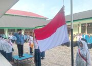 Peringati HUT Kemerdekaan, Kepala MTsN 2  Padang : Tingkatkan Kualitas