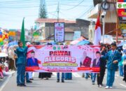 MAN 1 Padang Panjang Tampil Memukau di Pawai Alegoris HUT RI  