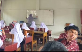 MAN 1 Pasaman Percepat Penguasaan Bahasa Inggris melalui Program Unggulan dan English Club