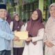 Plt. Kepala MTsN 1  Pasaman Berikan Reward kepada Siswa atas Karya Ceramah Agama 