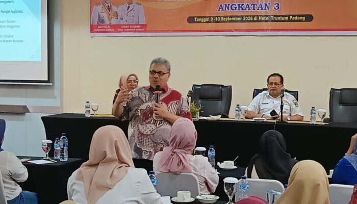 Ketua DPRD Sumbar Tekankan Pentingnya Pemberdayaan Ekonomi Perempuan