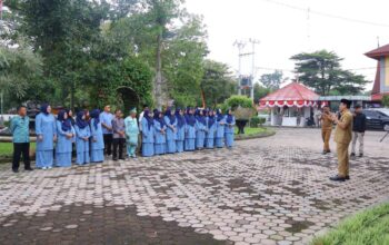 Wali Kota Zulmaeta Lepas Kontingen Jambore Kader PKK Sumbar, Pesan Jaga Kekompakan dan Tampil Kreatif