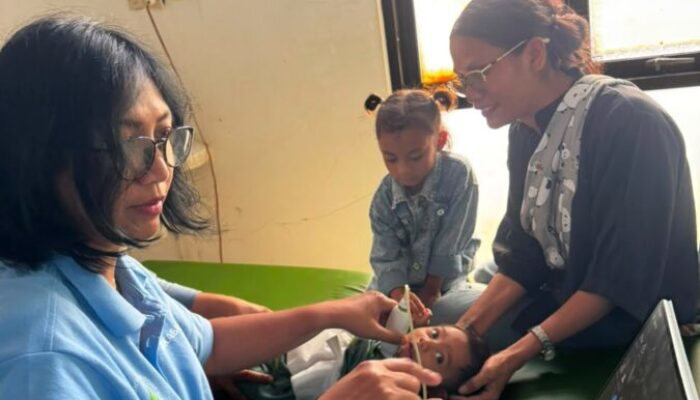 UKK Kardiologi IDAI Bersama IDAI Cabang NTT Gelar Pemeriksaan Ekokardiografi Anak Secara Gratis di Waikabubak, Sumba Barat