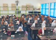 Berjalan Lancar, 335 Peserta Ikuti CBT OMI 2026 di Tilok MAN 2 Tanah Datar