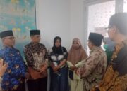 Akibat MBG, Dua Murid MTsN 1 Kota Pariaman Dirawat di RSUP M. Djamil, Kakanwil Mustafa Membezuk