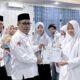 Kakankemenag Sijunjung Serahkan Piagam dan Medali OMI, MAN 2 Sijunjung Raih Dua Peringkat I   