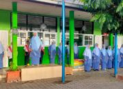 Semarakkan Hari Jadi Sumbar, ASN MTsN 1 Bukittinggi Kenakan Pakaian Adat