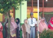 Upacara MAN 1 Pasaman, Yulpida Tekankan Pentingnya Disiplin dalam Kehidupan