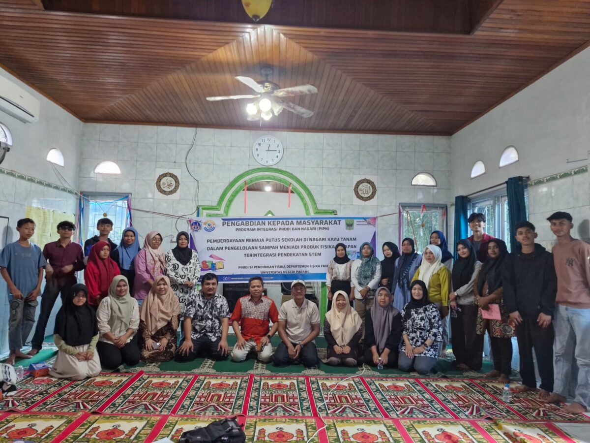 Sulap Sampah Jadi Produk Fisika Terapan