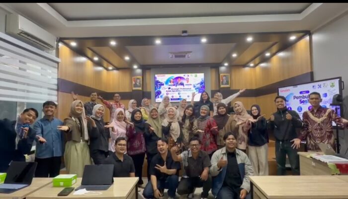 Fauzi Titip Pesan ke Pimred Garuda TV : Segera Dorong Kebijakan Kertas Nol Persen, Selamatkan Media Cetak