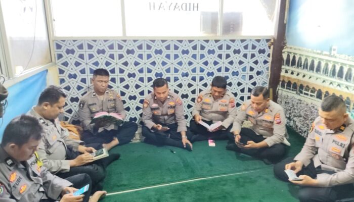 Bukan Sekadar Penegak Hukum, Polsek Padang Selatan Perkuat Integritas Personel lewat Binrohtal