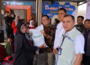 Wali Kota Zulmaeta Serahkan Bantuan Beras CPP untuk 14.020 Keluarga di Payakumbuh