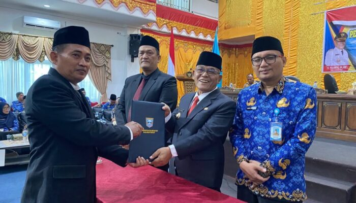 15 Pejabat Eselon II Dilantik, Bupati Yulianto : Jabatan Membawa Konsekuensi dan Tanggung Jawab Besar