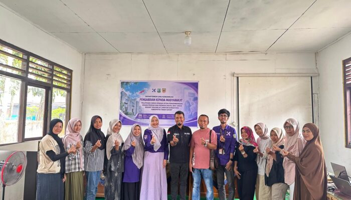 Gelar Pelatihan Canva, Dosen Ilmu Komunikasi UNAND Dorong UMKM Nagari Tanjung Naik Kelas