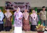 Kepala MAN 1 Tanah Datar Launching Kartu Disiplin dan Karzin Murid